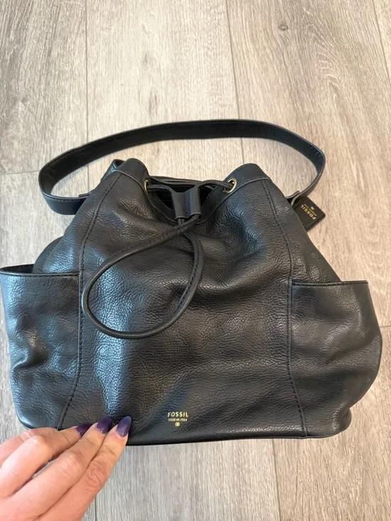 Fossil Black Leather Hobo Shoulder Bag Purse draw string - Picture 2 of 10